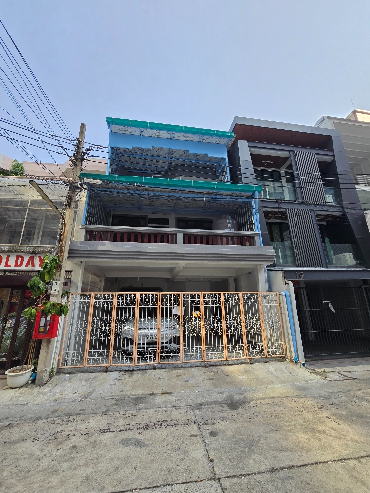 For RentShophouseSathorn, Narathiwat : Rent out!!! Commercial building, Sathorn 9, next to BTS St. Louis [200 meters]