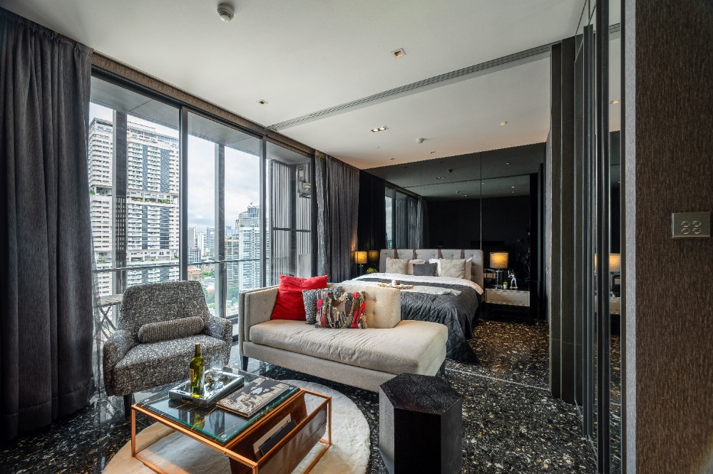 For SaleCondoSukhumvit, Asoke, Thonglor : 🚨 The owner is selling it himself. You can negotiate the price 🚨 Luxurious condo, large room, near Thonglor BTS, fully decorated, complete central area.