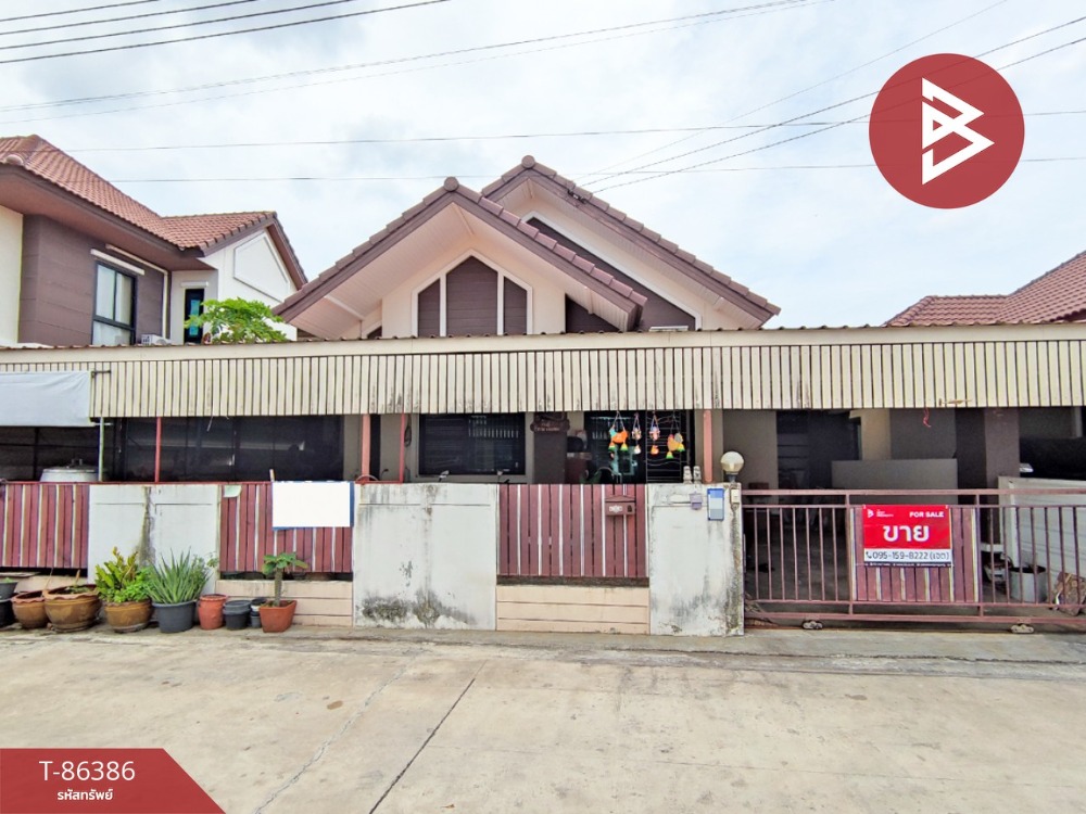 For SaleHousePattaya, Bangsaen, Chonburi : Semi-detached house for sale, Saenmanee Village 6, Phan Thong, Chonburi.