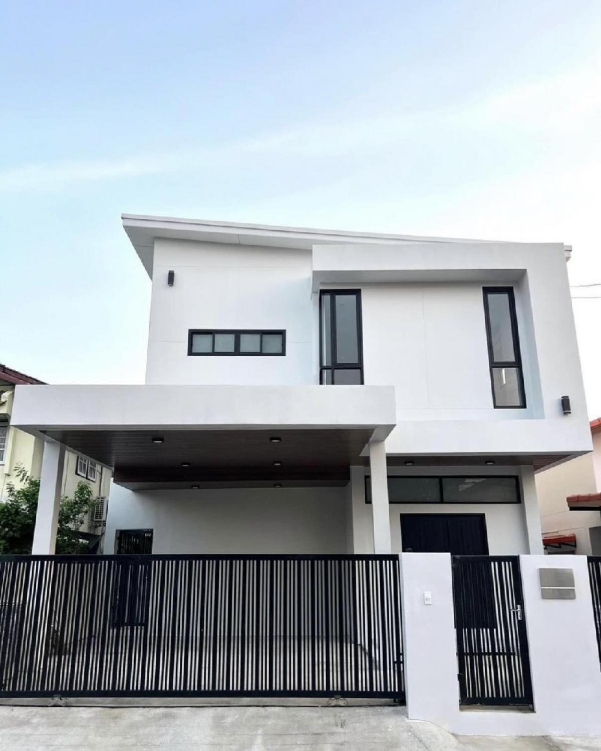 For RentHouseBangna, Bearing, Lasalle : 🎉🎉For rent/sale Bangna Villa Village,