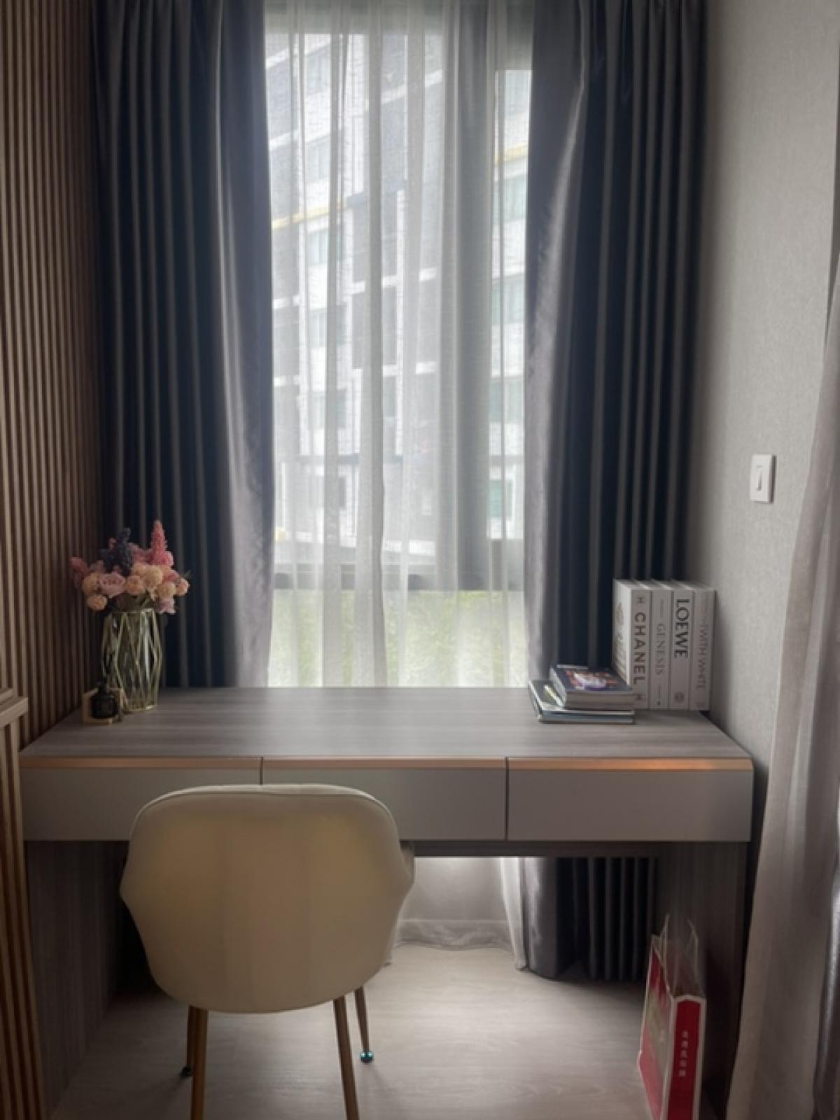 For SaleCondoVipawadee, Don Mueang, Lak Si : Knightsbridge Phahon Yothin - Interchange, room size 32.85 sq m, beautifully decorated, complete with furniture and electrical appliances