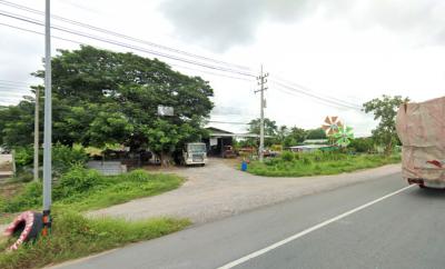 For SaleLandNakhon Sawan : Land for sale, area 39 rai 3 ngan 47 sq m, next to Phahonyothin Road, Nakhon Sawan - Kamphaeng Phet, suitable for a factory or warehouse.