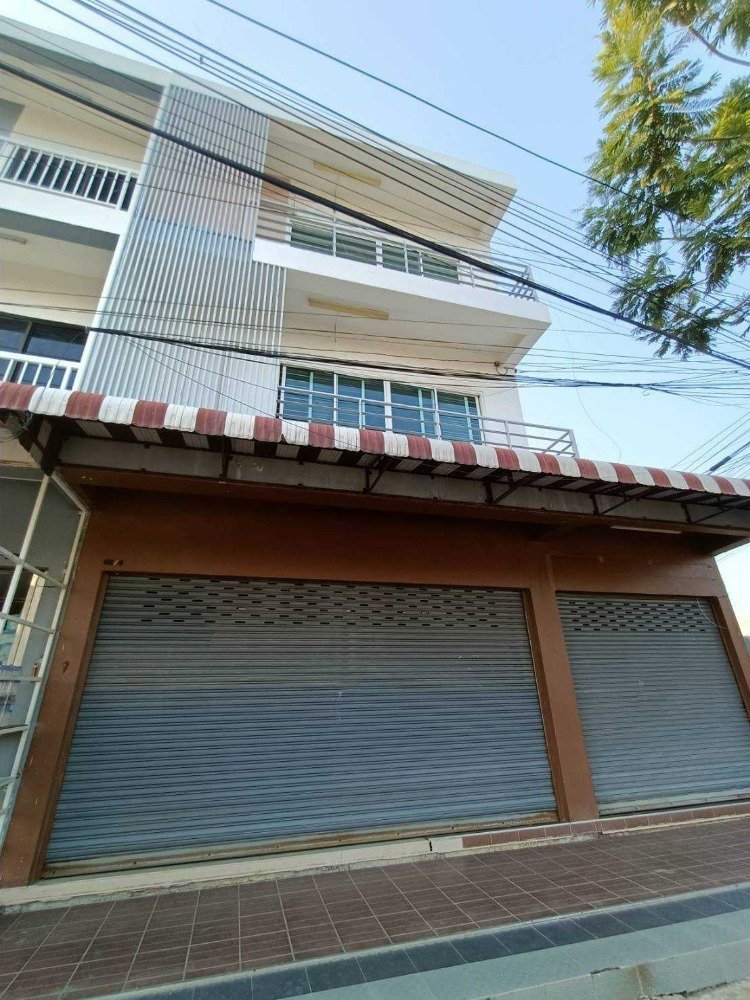 For SaleShophouseLadkrabang, Suwannaphum Airport : 3-story commercial building for sale, corner unit, Prawet, Suan Luang Rama 9 (N.644)