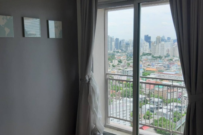 For SaleCondoRama9, Petchburi, RCA : Condo for sale Thru Thonglor, 1 bedroom, high floor, near BTS Thonglor, very good price!