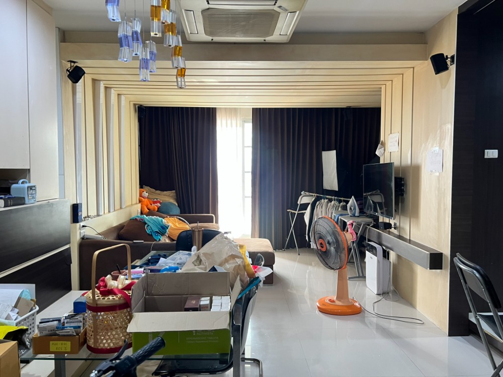 For SaleCondoRatchathewi,Phayathai : Good price, lets go and remodel, big room 97 sq m, hard to find ✨ Baan Klang Krung Siam - Pathumwan, 2 bedrooms, only 10.9 MB, contact 095 426 4563 (Boss)