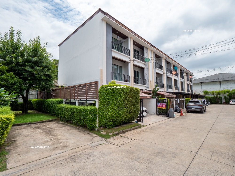 For SaleTownhouseRatchadapisek, Huaikwang, Suttisan : 3-story townhome for sale ((corner house)), good location, Baan Klang Muang Village, Ratchada 36, ​​good condition, very good price, 30.4 sq m., selling cheap for 6.69 million baht.