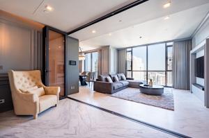 For SaleCondoSukhumvit, Asoke, Thonglor : S-TMTL101 Condo for sale, The Monument Thonglor, 20th floor, city view, 125.2sq.m, 2 bedrooms, 3 bathrooms, 43.26M 099-251-6615