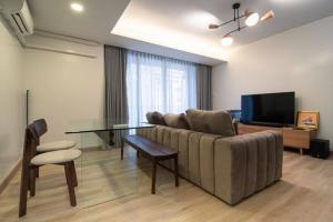 For SaleCondoSukhumvit, Asoke, Thonglor : Condo for sale Siamese Gioia Sukhumvit 31, Building A, 5th floor, size 2 bedrooms, 2 bathrooms, just renovated, very little used. Never rented out