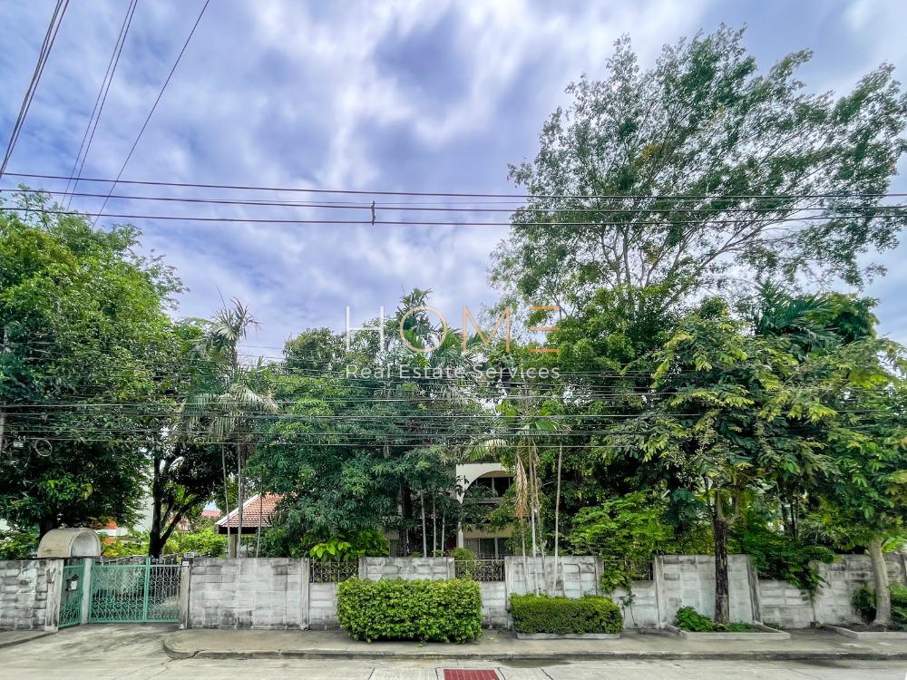 For SaleHousePattanakan, Srinakarin : Single house Panya Phatthanakan / 3 bedrooms (for sale), Panya Pattanakarn / Detached House 3 Bedrooms (FOR SALE) TIK490