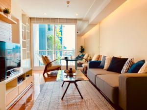 ให้เช่าคอนโดสุขุมวิท อโศก ทองหล่อ : Baan Siri 31 - Newly Renovated 1 Bed Condo for Rent!