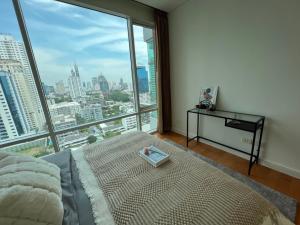 For RentCondoSukhumvit, Asoke, Thonglor : For rent Pet friendly🐶 Fullerton Sukhumvit 2Bed2Bath, if interested contact k.Ning 085-554-9989