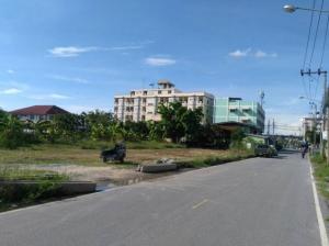 For SaleLandBangna, Bearing, Lasalle : Land for sale, 9 rai, Soi Premruthai Village. Near Bangna-Trad Road, km. 19-20.