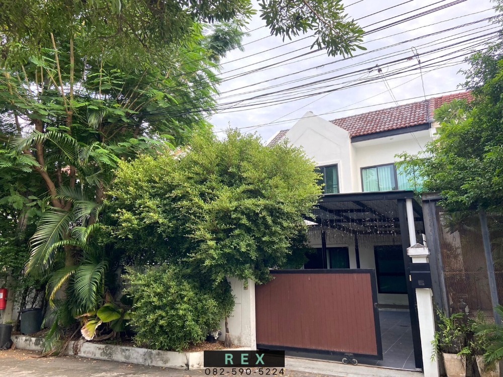 For SaleTownhouseAri,Anusaowaree : Townhome for sale, 2 floors, 3 bedrooms, 46 sq.w , usable area 200 sq.m, Phahonyothin, Ari, Inthamara, Saphan Khwai.