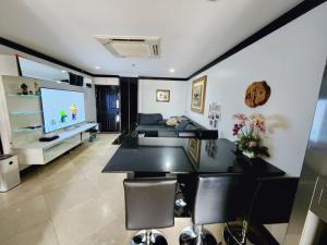 For RentCondoSukhumvit, Asoke, Thonglor : For Rent, Waterford Diamond, 2 Bedrooms, 32nd Floor, City View