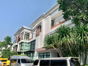 For SaleHome OfficeRama9, Petchburi, RCA : 🌿Luxury 3-story office for sale‼️ Rama 9-Ramintra Soi Singapore International School.