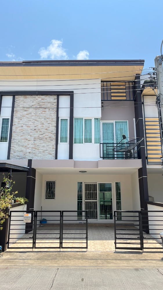 For SaleTownhouseRathburana, Suksawat : Gusto Suksawat 26 / 3 Bedrooms (Sale), Gusto Suksawat 26 / 3 Bedrooms (SALE) DAO086