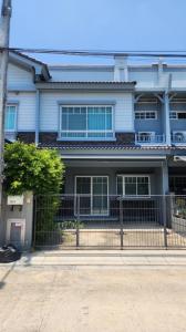 For RentTownhouseSamut Prakan,Samrong : 2-story townhome for rent, Indy Village 3, Bana, beautiful, cheap, ready to move in, near Mega Bangna Department Store. Interested, contact Line@841qqlnr