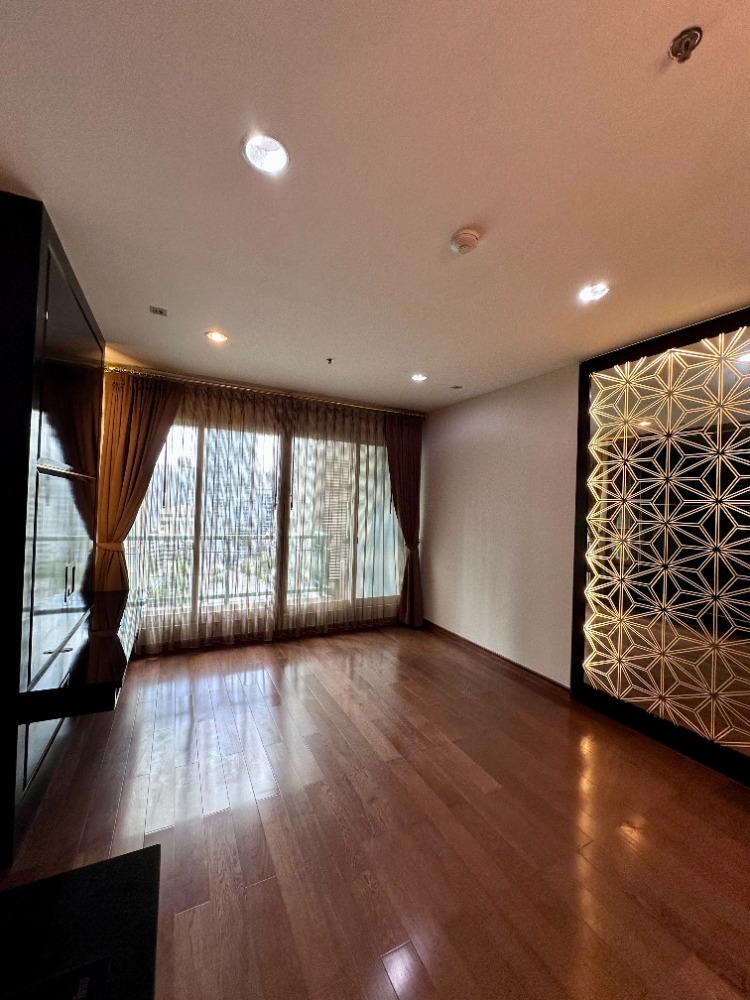 For SaleCondoWitthayu, Chidlom, Langsuan, Ploenchit : Luxury condo for sale in the heart of the city Built-in decoration, ready to move in, The Address Chidlom.