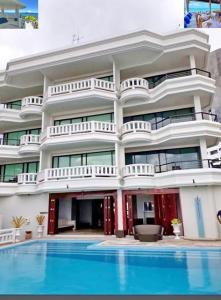 For RentBusinesses for salePattaya, Bangsaen, Chonburi : Pattaya Yom Yong Beach luxury hotel for rent 4Storeys sea view 260sq.wa. 2,000sq.m. fully furnished