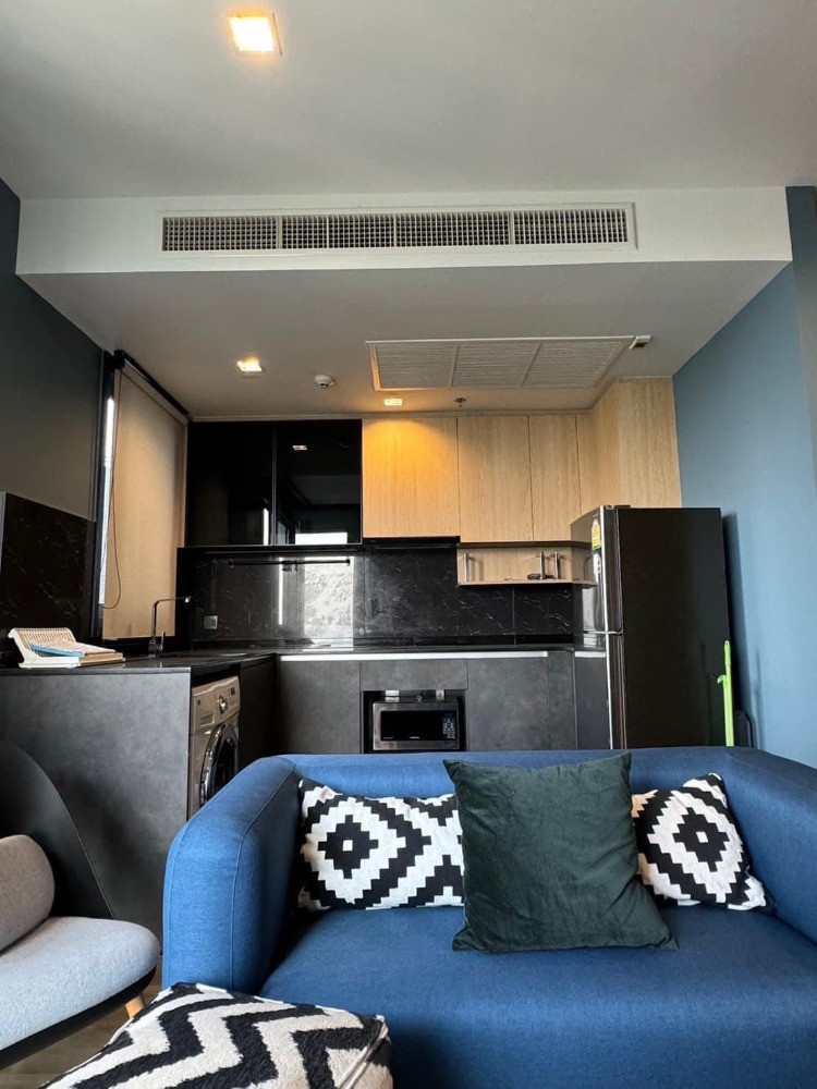 For SaleCondoSapankwai,Jatujak : ♦ Good Deal ♦ 20+ Floor | 2 Bedrooms 56.75 sq.m. | Condo near BTS Mo Chit, MRT Chatuchak 2 mins., Chatuchak Market 4 mins., Union Mall 10 mins.