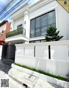 For SaleTownhouseSukhumvit, Asoke, Thonglor : [For Sale] Beautiful 2-Storey Townhouse, Move-in Ready, Modern Classic Style, 3 Bedrooms, Soi Pridi Banomyong 42, Sukhumvit 71