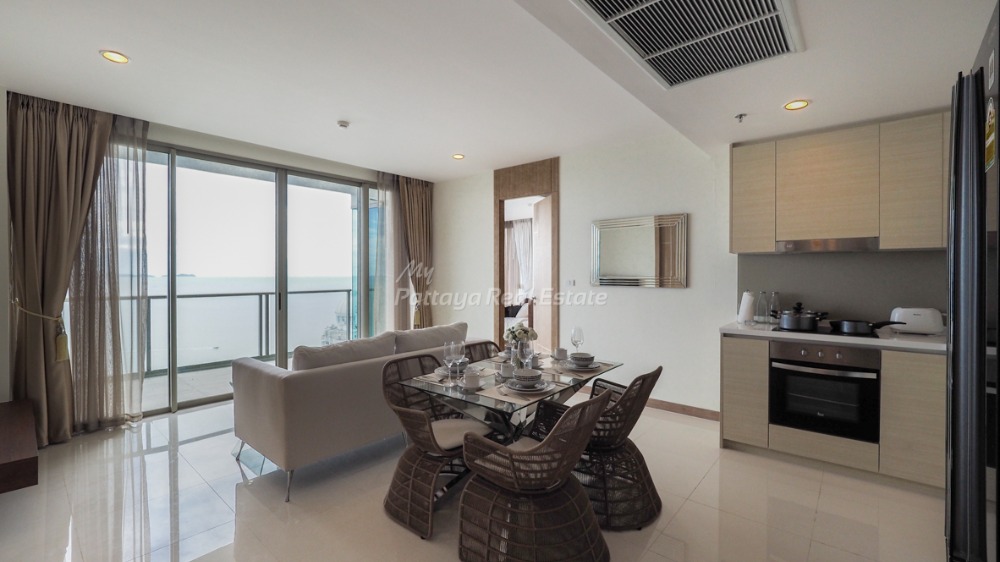 For SaleCondoPattaya, Bangsaen, Chonburi : 2 Bedrooms Condo For Sale  in The Riviera Wongamat Beach