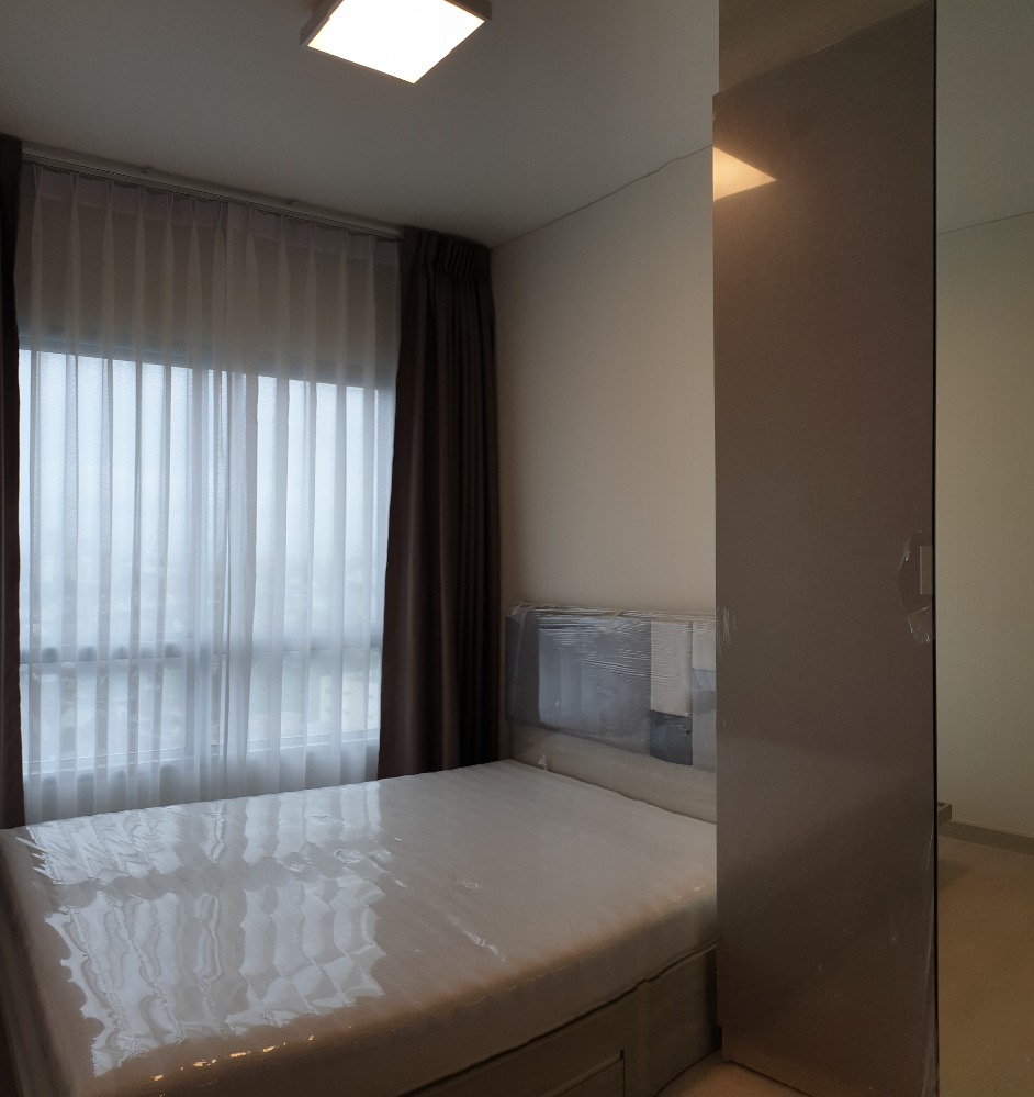 For SaleCondoChaengwatana, Muangthong : Selling Niche ID Pak Kret, fully furnished, has electrical appliances 👉 1,700,000 baht 👉Wide room 28 sq m., 12A floor, swimming pool view. 👉Near Suankularb School