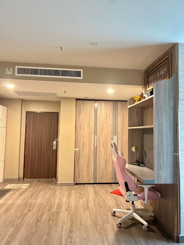 For RentCondoRatchathewi,Phayathai : The room has never been rented out. Built-in, very beautifully decorated, size 70 square meters, The Platinum Fashion Mall Condo, near BTS Ratchathewi.