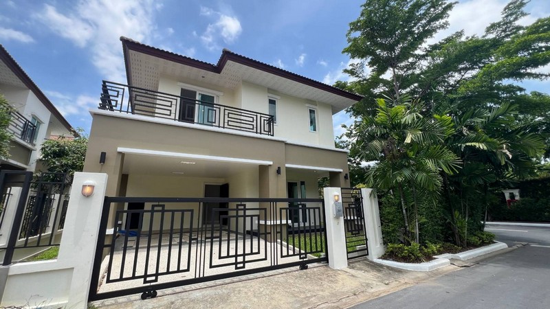 For SaleHouseLadkrabang, Suwannaphum Airport : ghd000266 2-story luxury house for sale, Villa Nakarin, Lat Krabang, area 73 sq m, 5 bedrooms, 4 bathrooms, complete kitchen addition.