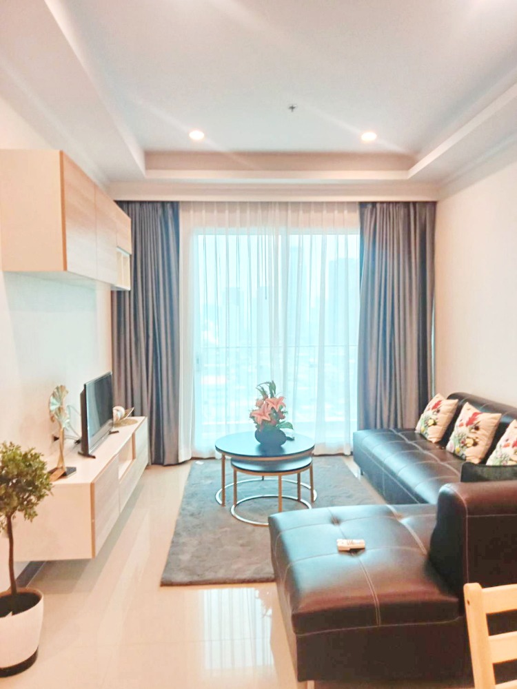 For RentCondoRatchathewi,Phayathai : 7229😊 For RENT 1 bedroom 🚄 near BTS Phayathai 🏢 Supalai Elite Phayathai Supalai Elite Phayathai 🔔 Area: 60.50 sq m 💲 Rent: 30,000฿📞O99-5919653,065-9423251✅LineID:@ sureresidence