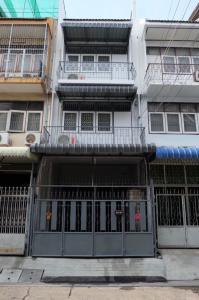 For SaleTownhouseBang Sue, Wong Sawang, Tao Pun : Townhouse for sale, 3.5 floors, newly renovated, Soi Prachachuen 25, walk into the alley only 100 meters, Bang Sue District.