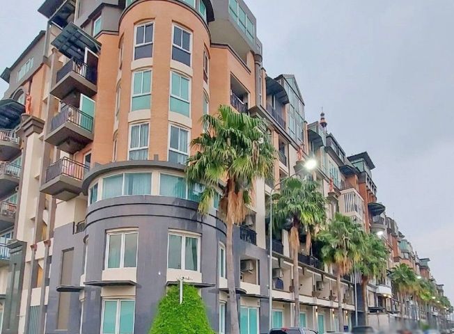 For SaleCondoChaengwatana, Muangthong : Champs Elysees Chang Wattana Building A for sale, condo 36 sq m., only 750,000 baht, Pak Kret Intersection, Tiwanont Road, building A, 3rd floor, area 36 sq m. quiet and greenery view.