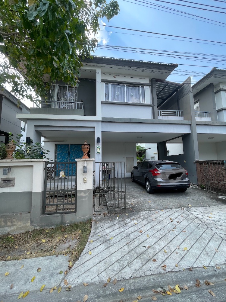 For RentHouseChachoengsao : For rent, M.B. Atoll Bali Beach (On Nut, Lat Krabang), empty house, negotiable. If interested, contact 082-3223695.