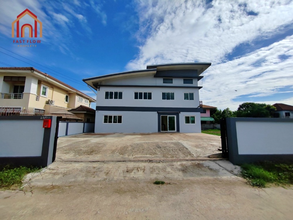 For SaleHousePathum Thani,Rangsit, Thammasat : For sale, 3-story detached house, Khlong Luang Road, Soi Khlong Si 8, 5 bedrooms, 6 bathrooms, 177.4 sq m.