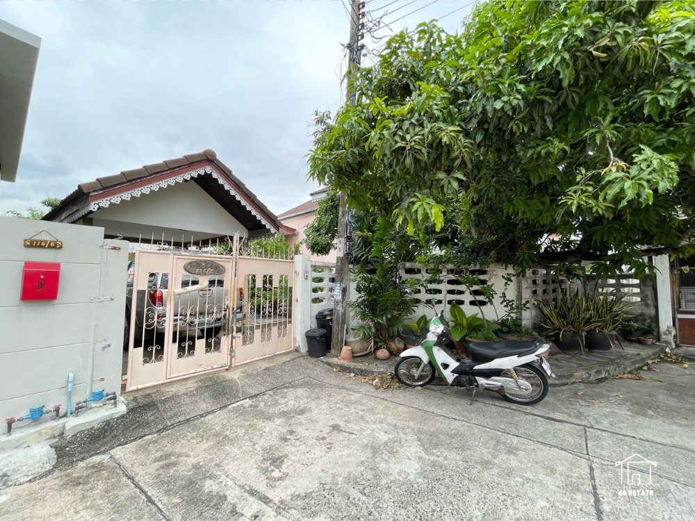 For SaleHouseMin Buri, Romklao : Single house for sale, corner plot, good location **Sammakorn Ramkhamhaeng 112** BTS Sammakorn Station, at the entrance of the alley