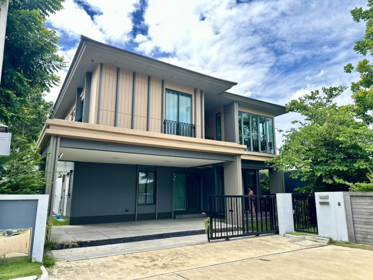 For SaleHouseRama 2, Bang Khun Thian : This house is for sale, Burasiri Rama 2, corner house, 67.6 sq.w., selling below market price 9.9 million, new house, barely occupied, 227 sq.m., 3 bedrooms, 4 bathrooms, contact 088-6295479, Khun Ang Ang.