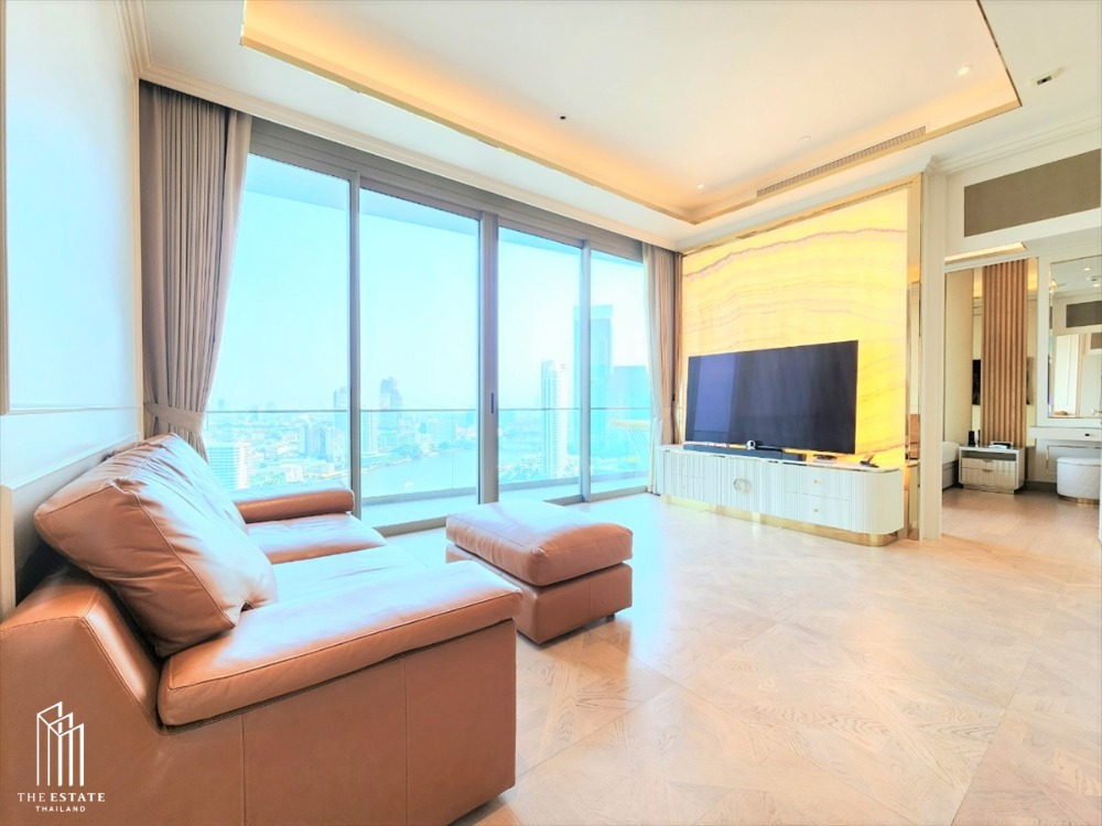 For RentCondoWongwianyai, Charoennakor : Condo for Rent Soak up the beautiful view on the 19th floor of a luxury condominium. Perfectly combined with the luxury of furniture under the brand “Mandarin. Oriental“ The Residences At Mandarin Oriental Bangkok, luxurious and inviting @