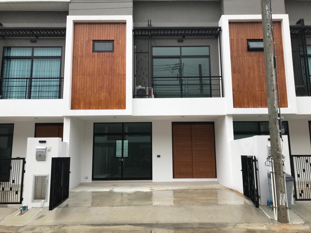 For RentTownhouseMin Buri, Romklao : New 2-story townhome for rent, The Proud Wongwaeng-Ramindra. tel.0999983897