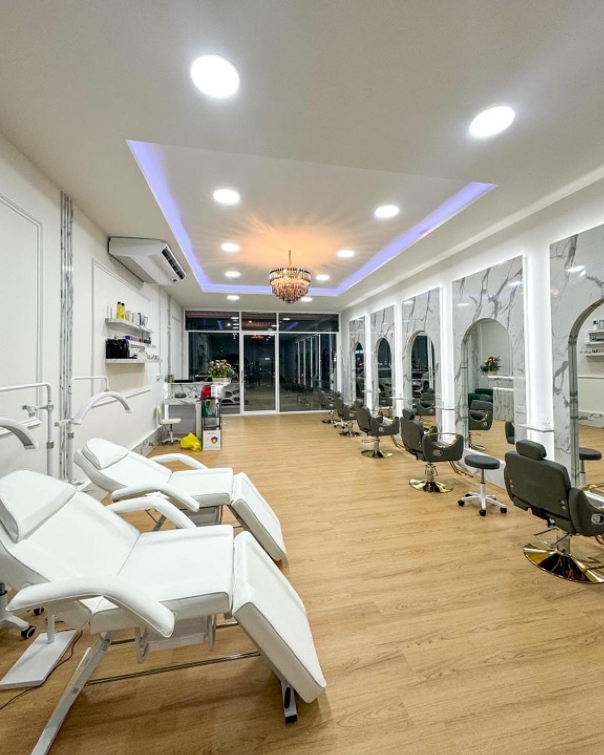 For RentRetailOnnut, Udomsuk : Share shop for rent, eyelash extensions, tattooing, massage