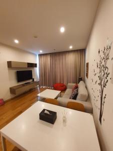 For RentCondoSathorn, Narathiwat : Condo for rent The Breeze Narathiwas