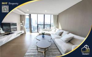 For RentCondoKhlongtoei, Kluaynamthai : For rent: Siamese Exclusive Queen, luxury condo in the heart of Asoke, 2 bedrooms, 2 bathrooms, fully furnished, Ben Park view, very beautiful, near MRT Queen Sirikit National Convention Center.