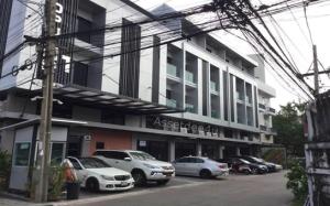 For RentHome OfficeLadprao, Central Ladprao : Home office for rent, 4.5 floors, Vibhavadi Rangsit area, can register a company.