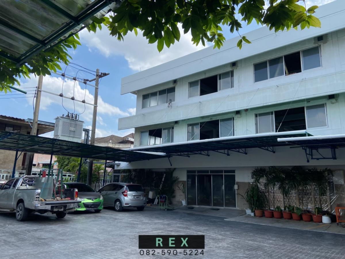 For RentHome OfficeChokchai 4, Ladprao 71, Ladprao 48, : Office building for rent, Stand Alone /Home Office, Lat Phrao 71, size 750 sq m. **Newly renovated**