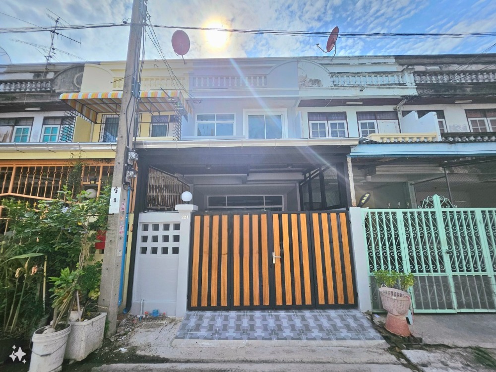 For SaleTownhouseRathburana, Suksawat : 2-story townhouse for sale, renovated, ready to move in, Pracha Uthit 54 🏡