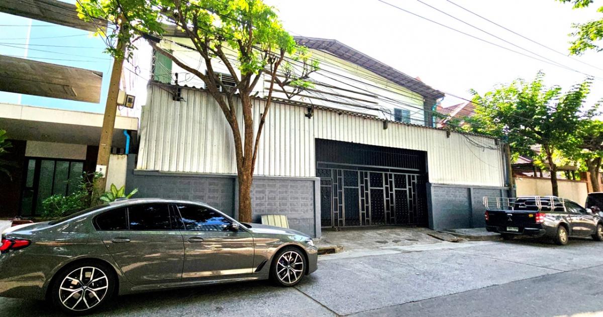 For RentWarehouseSapankwai,Jatujak : Warehouse for rent in Chatuchak area on Vibhavadi Rangsit Road.