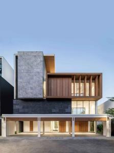 For SaleHouseKaset Nawamin,Ladplakao : Large 4-storey detached house, Kaset – Nawamin