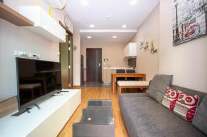 For SaleCondoChiang Mai : 1 BR Condo For Sale : Stylish Condominium Near CMU And Nimman Area (STY004)