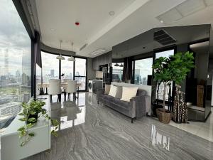 ให้เช่าคอนโดสยาม จุฬา สามย่าน : Ashton Chula-Silom for Sale 2 beds 2 baths 66 sqm 75000 per month