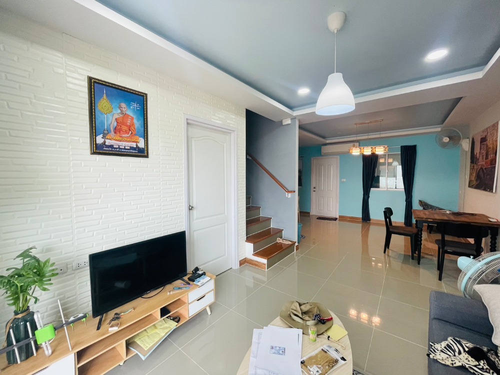 For SaleHousePathum Thani,Rangsit, Thammasat : 2-story townhouse for sale, 34.3 sq m., 4 bedrooms, 2 bathrooms, corner room, Lalin Town Village, Lancio Crib Rangsit, Khlong 2.