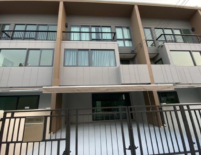 For RentHouseRathburana, Suksawat : For Rent Townhome for rent, 3 floors, Baan Klang Muang The Edition project, The Edition, Sathorn Suk Sawat, Soi Suk Sawat 64, new condition house, fully furnished, Fully Furnished / for living, pets not allowed